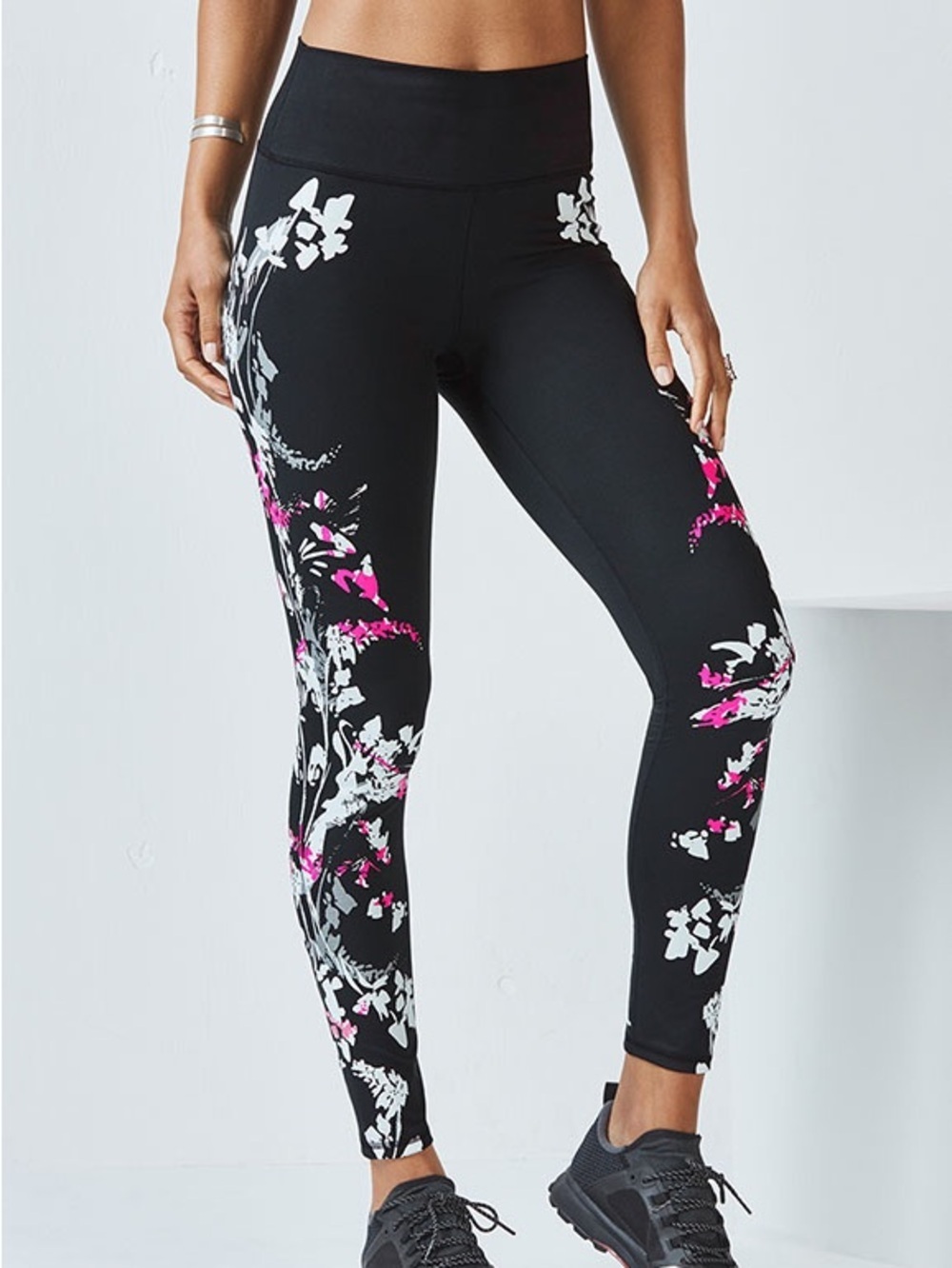 Fabletics Yoga Black Leggings with White and Pink Floral Side Print small NWT